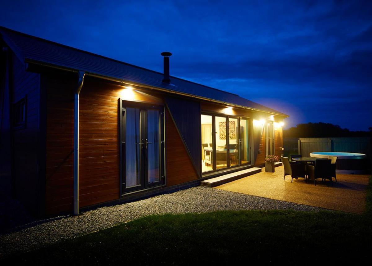 Hotel North Star Sanctum Garton Exteriér fotografie