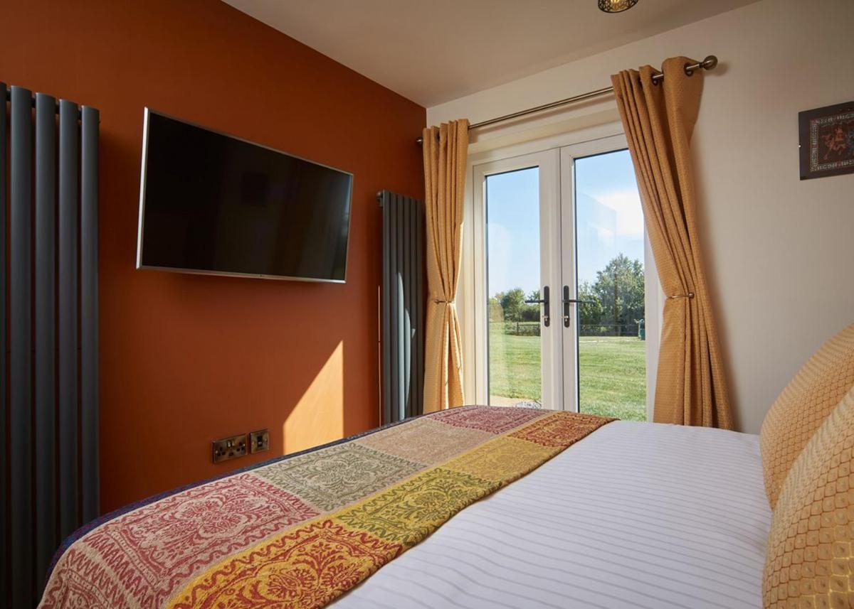 Hotel North Star Sanctum Garton Exteriér fotografie
