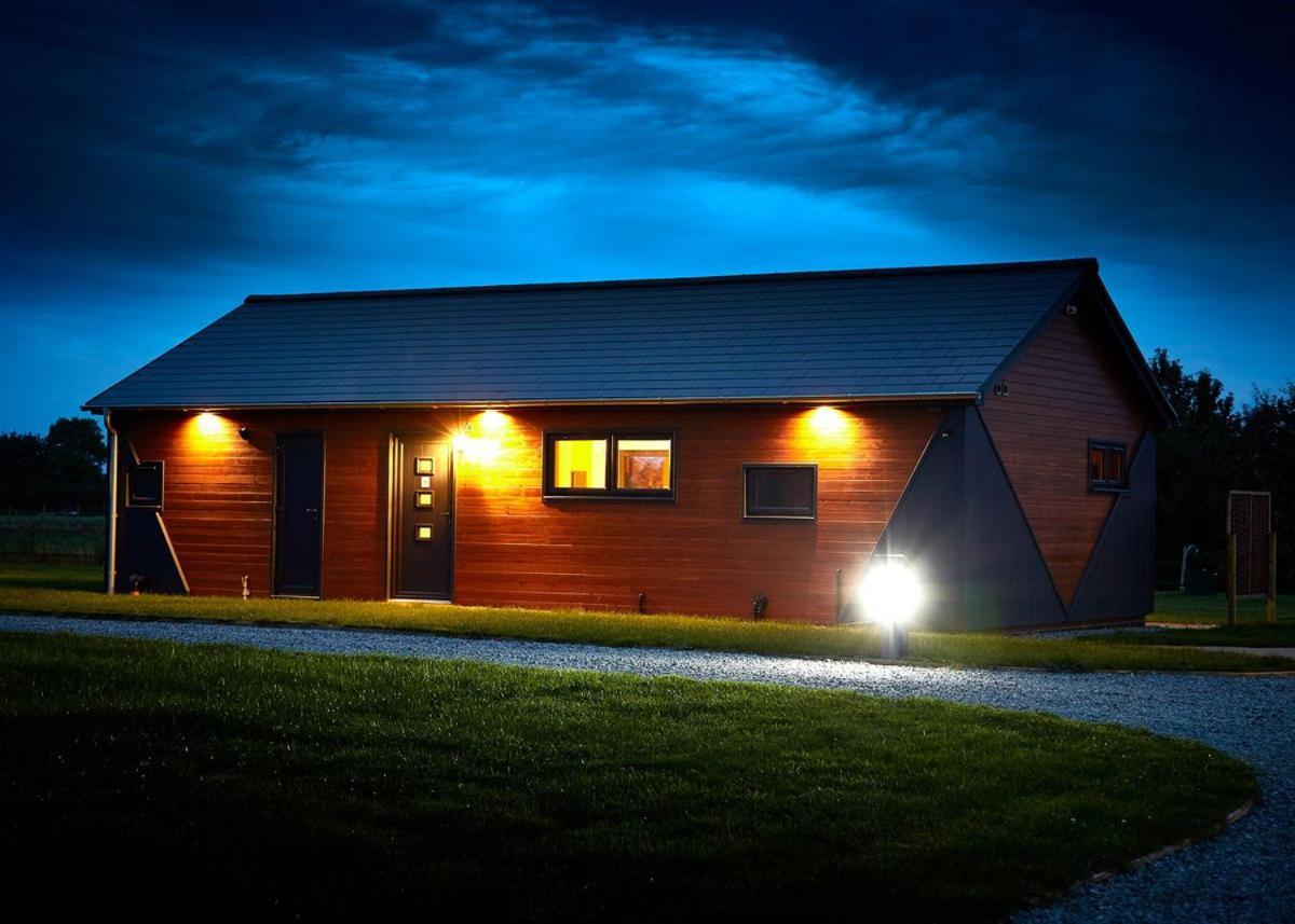 Hotel North Star Sanctum Garton Exteriér fotografie